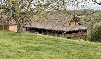 300 Round Up Ln, Bakersfield, MO 65609