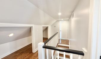 40 E Pasadena Pl, Bridgeport, CT 06610