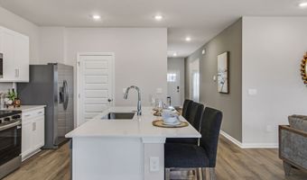 1305 EIDSON St, Athens, AL 35611