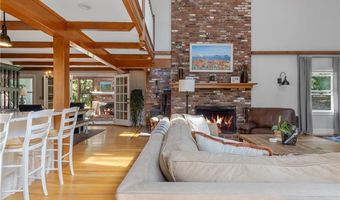 30 Middle Rd, East Greenwich, RI 02818