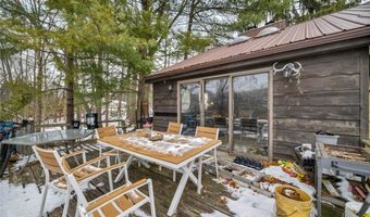 428 Canova Dr, Akron, OH 44319