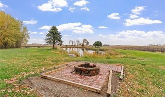 74500 240th St, Albert Lea, MN 56007