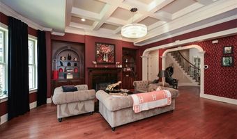 2210 Spalding Dr, Atlanta, GA 30350