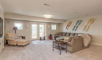 11 Clark Island Rd, Amherst, NH 03031