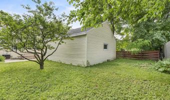 1136 W ROBERTS Ave, Appleton, WI 54914