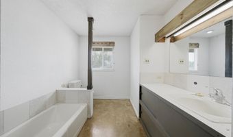 144 OAK PARK Rd, Adkins, TX 78101