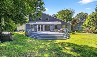 3 N Chestnut Hill Rd, Albany, NY 12211