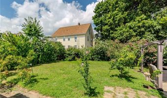 71 Clarence St, Cranston, RI 02910