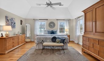 3 Seten Cir, Andover, MA 01810