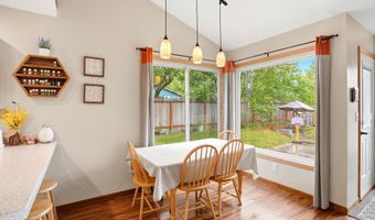 2201 Jennison Cir, Anchorage, AK 99508