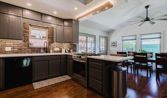 36 Old Railroad Dr, Alamogordo, NM 88310