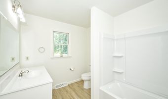 806 LYNNBURY WOODS, Dover, DE 19901