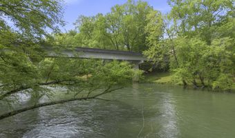 939 Reynolds Bridge Rd, Benton, TN 37307