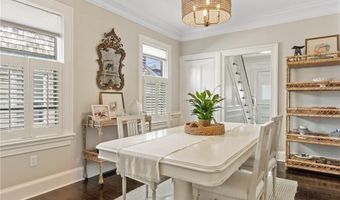12 Bliss Rd, Newport, RI 02840