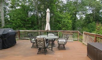 28 Savoy St, Billerica, MA 01862