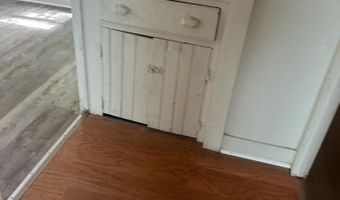 6 Henry St, Amsterdam, NY 12010