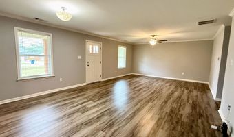 90 SQUIRES GROVE Dr, Atoka, TN 38004