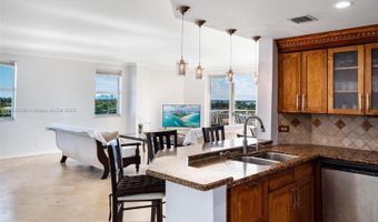 10140 W Bay Harbor Dr PH S, Bay Harbor Islands, FL 33154