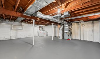 29 Summit Ave, Absecon, NJ 08201