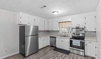 205 Dahlia Dr, Andalusia, AL 36420