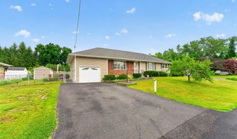 4 Marietta Dr, Albany, NY 12205