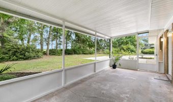 207 14th Ave, Atmore, AL 36502