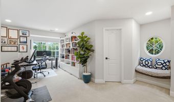 705 N ASHTON St, Alexandria, VA 22312