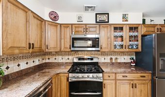 1432 Mizzen Ave, Beachwood, NJ 08722