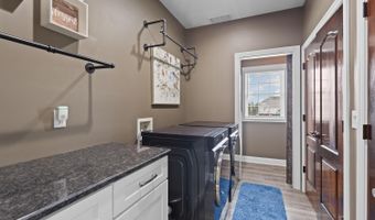 3144 Windmill Ct, Adrian, MI 49221