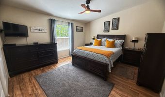 32700 SE LEEWOOD Ln 102, Boring, OR 97009
