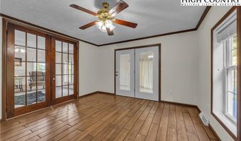 317 Dillard Dr, Jefferson, NC 28640