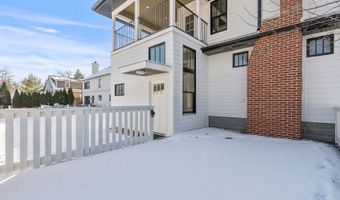 415 N Haddow Ave, Arlington Heights, IL 60004