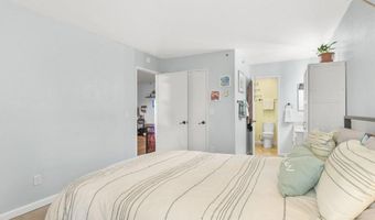 7504 Parkway Dr 100, La Mesa, CA 91942