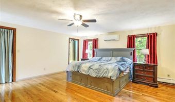 89 Skunk Hill Rd, Hopkinton, RI 02832