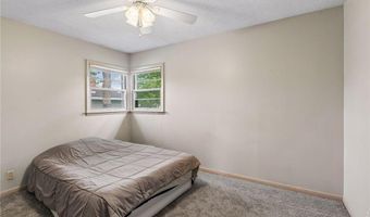 868 Oakwood Dr, Anoka, MN 55303