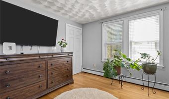 58 Perkins Ave, Cranston, RI 02910