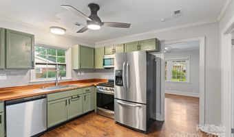 2953 Enfield Rd, Charlotte, NC 28205