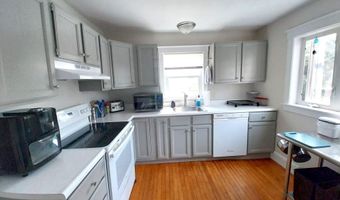 30 Park St, Bath, ME 04530