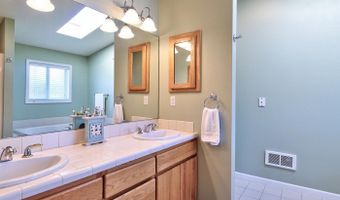 5185 Main St, Bay City, OR 97107