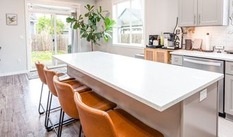 3601 CHICAGO St, Albany, OR 97322
