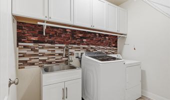 22908 N BROWN Sq, Ashburn, VA 20148