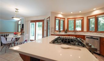 23 Forrester Ct, Amherst, NY 14228