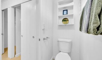 1127 Haloa Dr, Honolulu, HI 96818
