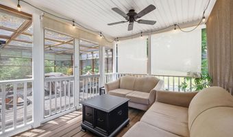21 Arlington Rd, Coventry, CT 06238