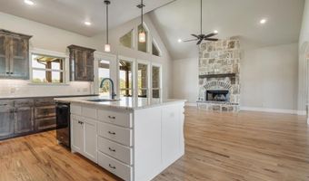 140 Cowan Xing, Alvord, TX 76225