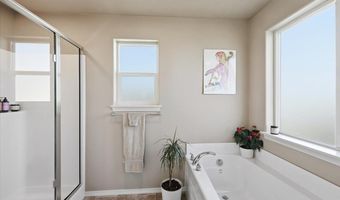 204 S Lawson St, Airway Heights, WA 99001