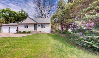 1112 Bridge Ave, Albert Lea, MN 56007