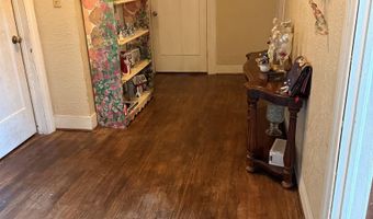 413 Church St, De Kalb, TX 75559