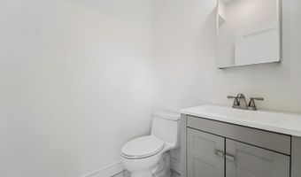 90 E 27TH St 1, Bayonne, NJ 07002