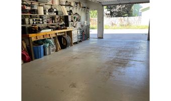 1113 10Th St, Aurora, NE 68818